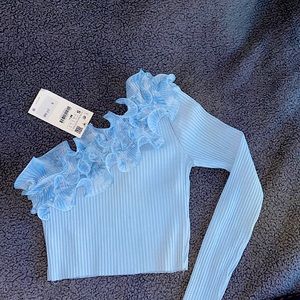 Zara, LightBlue one sleeve,expose shoulder,croptop, size small, Ruffles